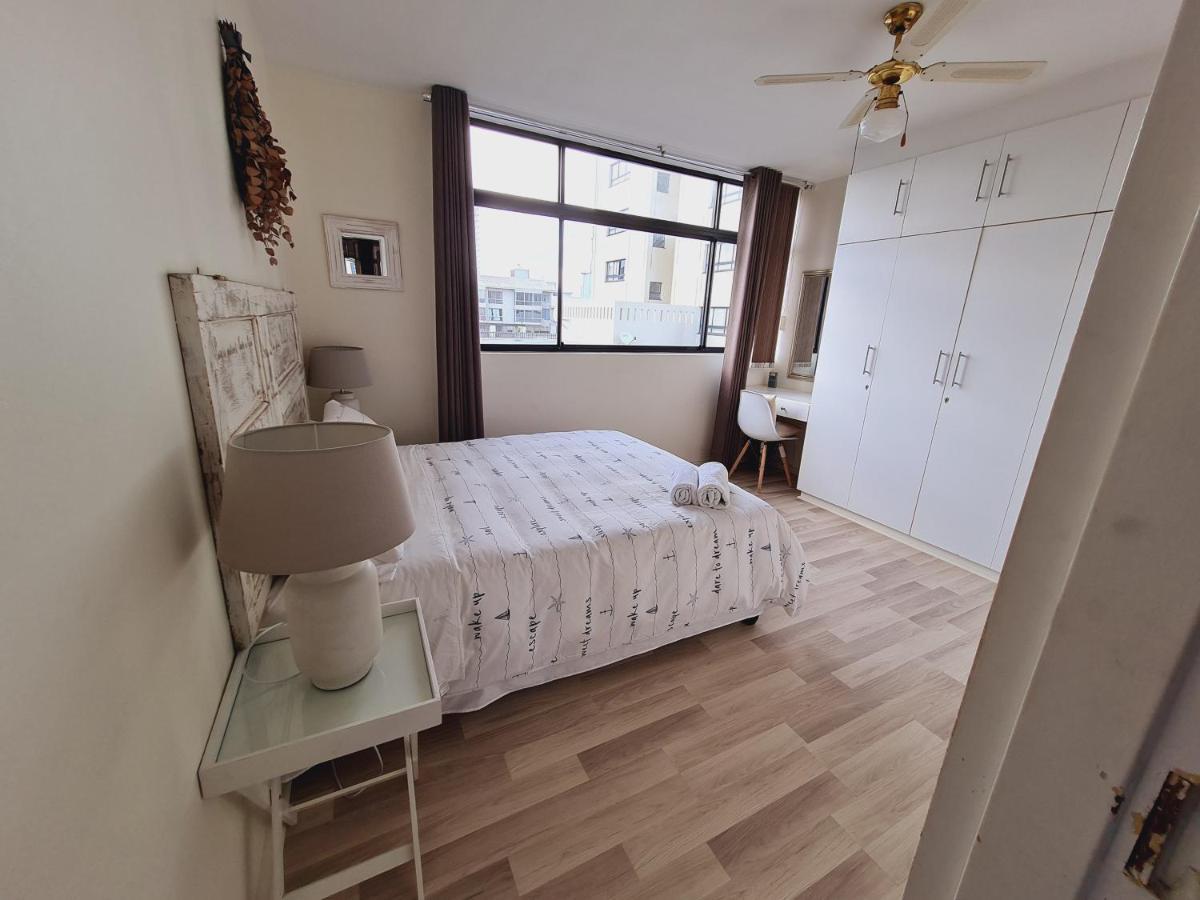 Silver Lining Beach Apartment Kapsztad Zewnętrze zdjęcie