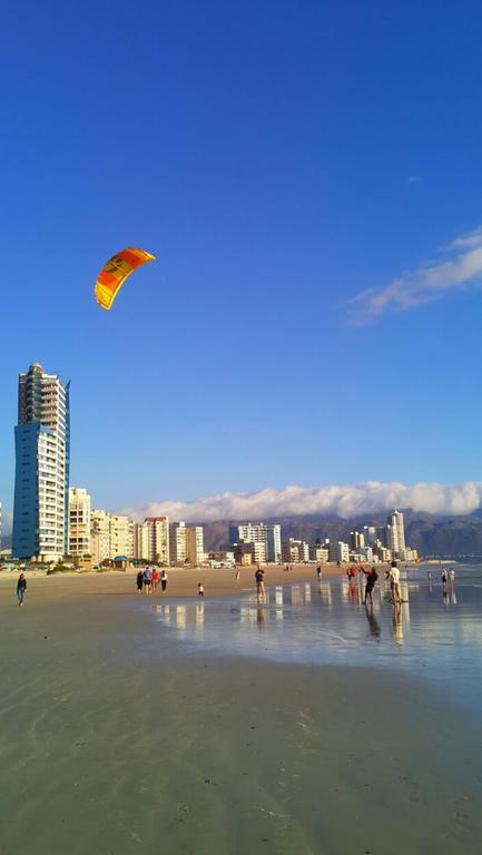 Silver Lining Beach Apartment Kapsztad Zewnętrze zdjęcie