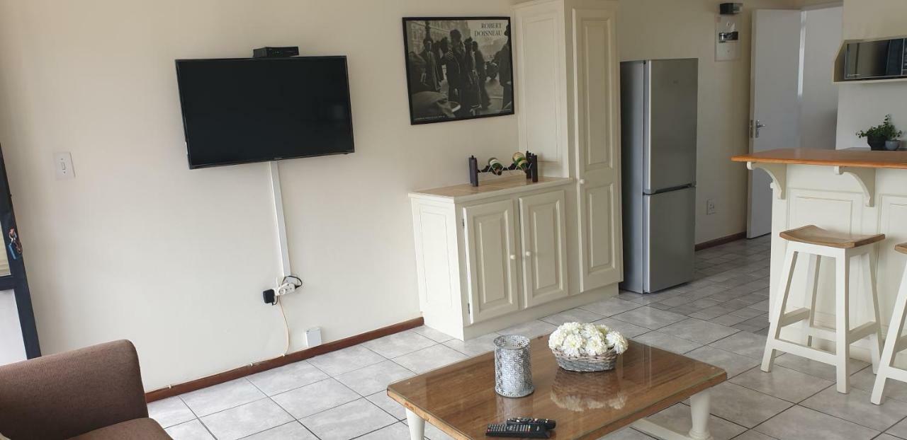 Silver Lining Beach Apartment Kapsztad Zewnętrze zdjęcie