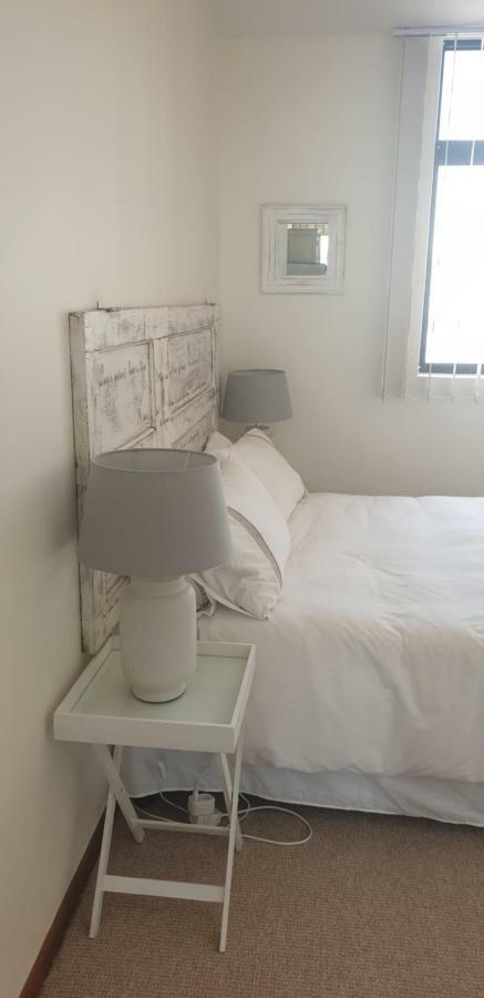 Silver Lining Beach Apartment Kapsztad Zewnętrze zdjęcie